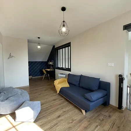 Nyaraló Contemporain Pour 4 Avec Piscine Chauffee Et Bureau A Proximite Des Sites Historiques - Fr-1-489-444 *