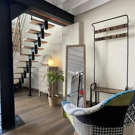 Contemporain Chaleureux Pour 4 Avec Piscine Partagee - Fr-1-489-444 Louchy-Montfand