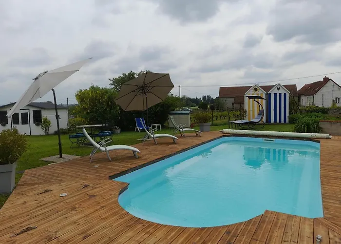 Дом отдыха Contemporain Chaleureux Pour 4 Avec Piscine Partagee - Fr-1-489-444 *