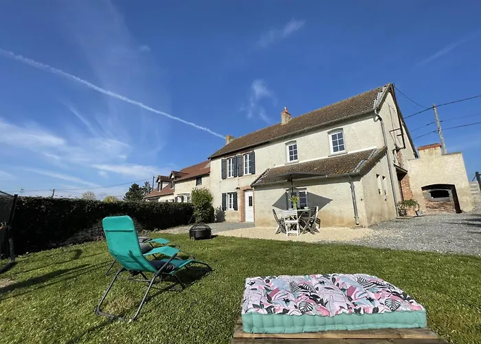 Дом отдыха Contemporain Chaleureux Pour 4 Avec Piscine Partagee - Fr-1-489-444