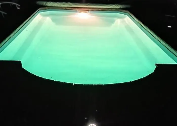 Contemporain Chaleureux Pour 4 Avec Piscine Partagee - Fr-1-489-444 Дом отдыха