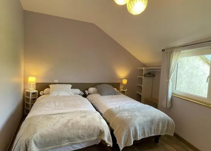 Дом отдыха Contemporain Chaleureux Pour 4 Avec Piscine Partagee - Fr-1-489-444 *