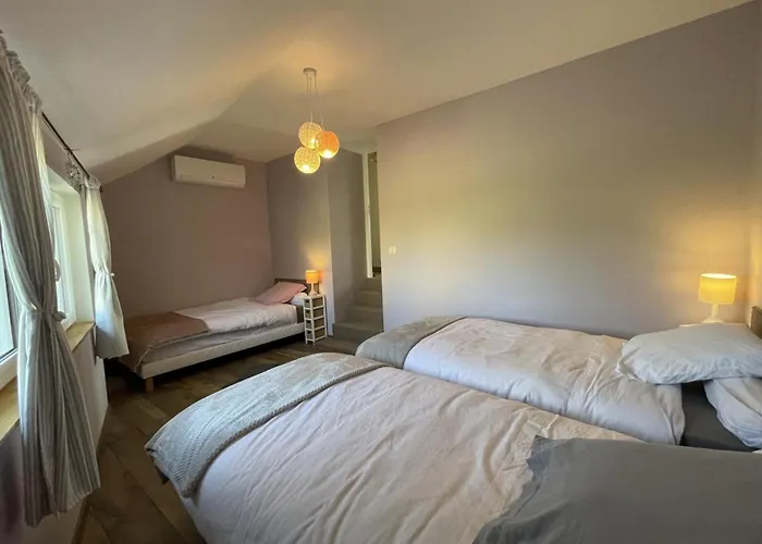 Дом отдыха Contemporain Chaleureux Pour 4 Avec Piscine Partagee - Fr-1-489-444 Louchy-Montfand