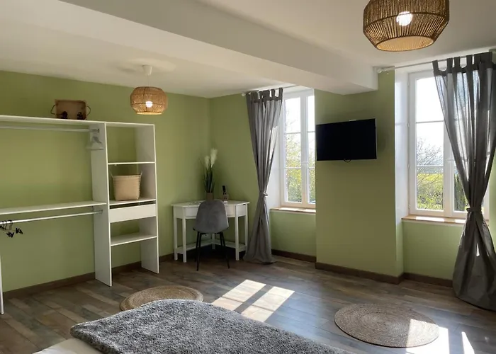 Contemporain Chaleureux Pour 4 Avec Piscine Partagee - Fr-1-489-444