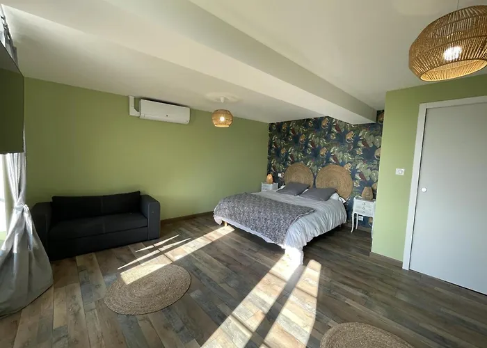 Contemporain Chaleureux Pour 4 Avec Piscine Partagee - Fr-1-489-444 Дом отдыха